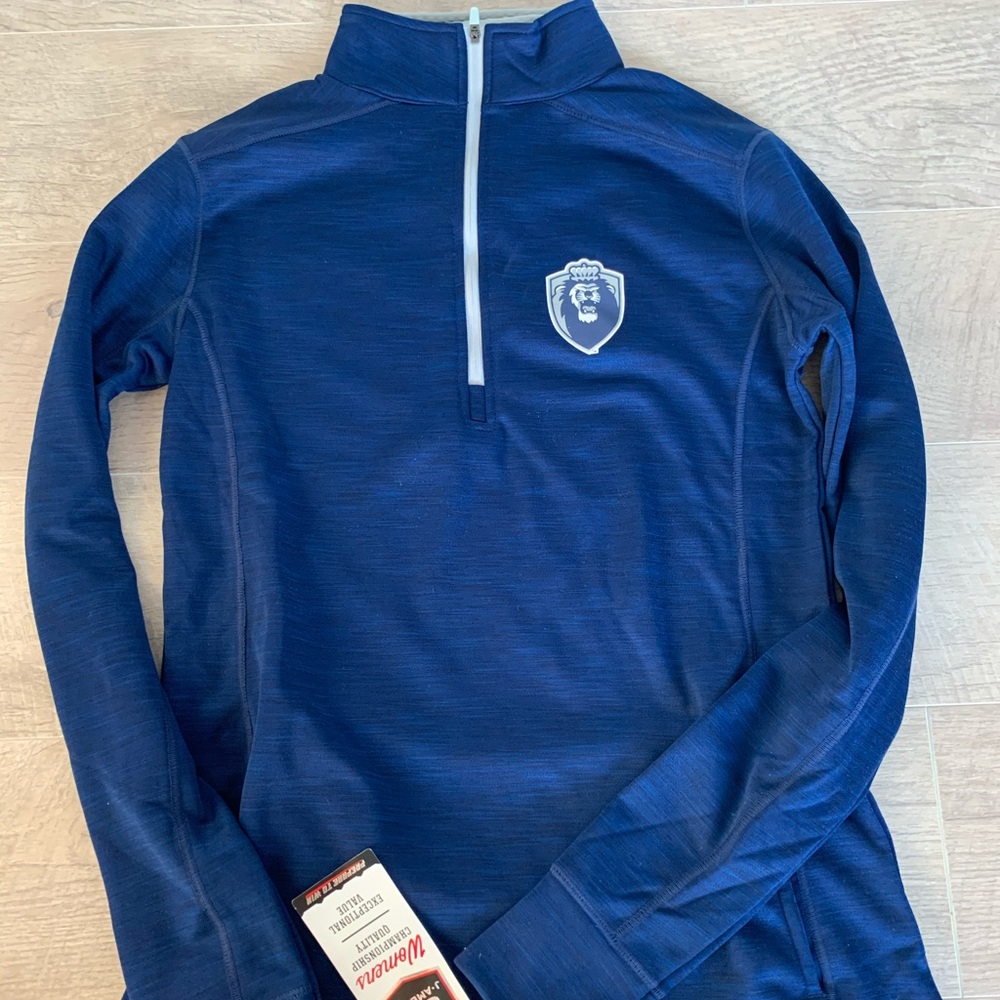 New with tag college pullover